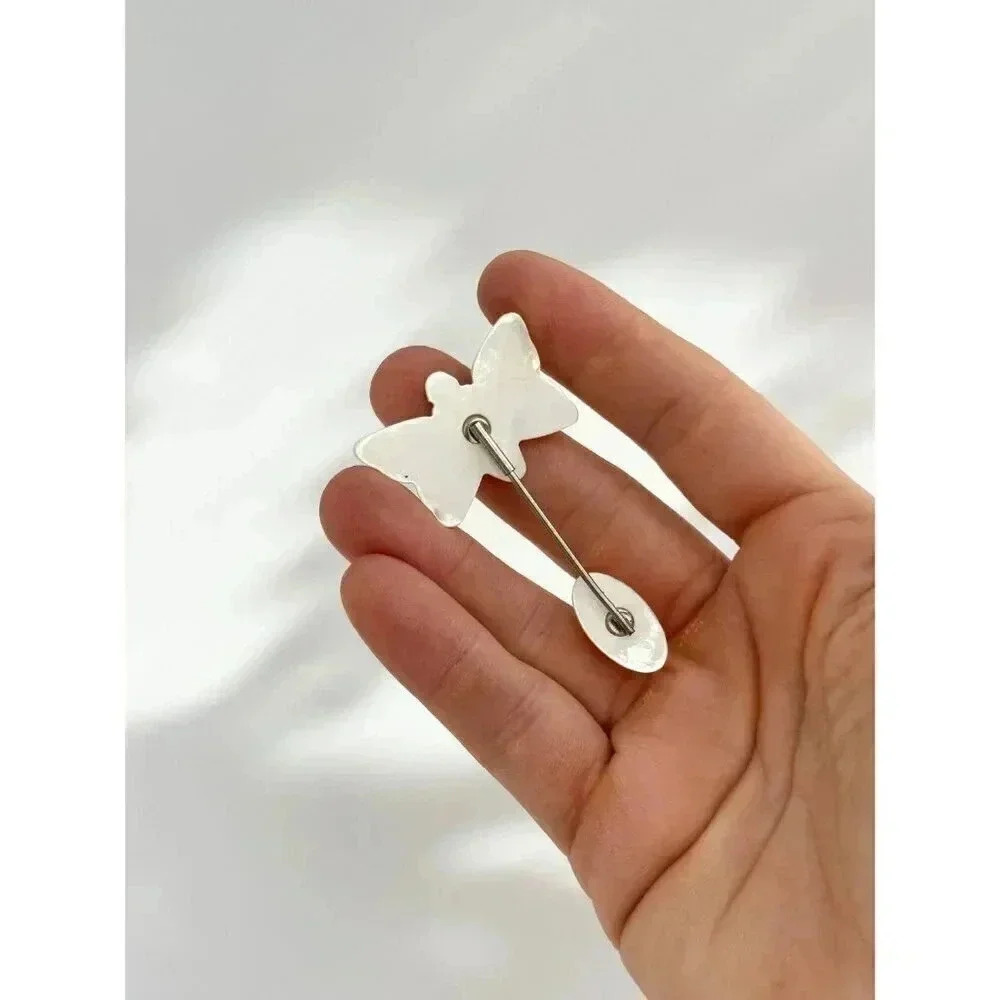 Vintage Butterfly White Stick Pin - Picture 3 of 5